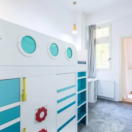 - Spacious - Classic Charm * Budapest