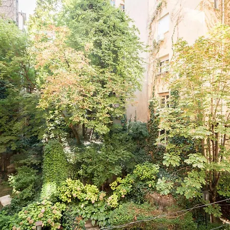 - Spacious - Classic Charm *