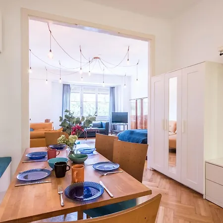 - Spacious - Classic Charm 부다페스트