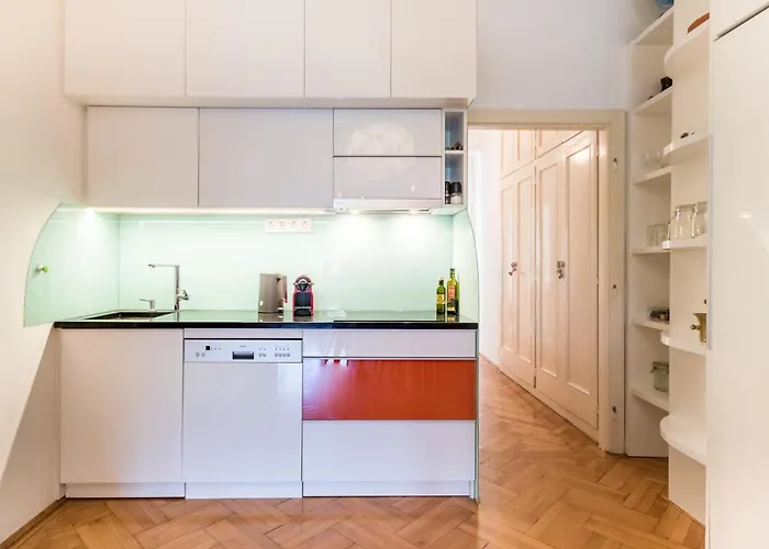 - Spacious - Classic Charm * Budapest