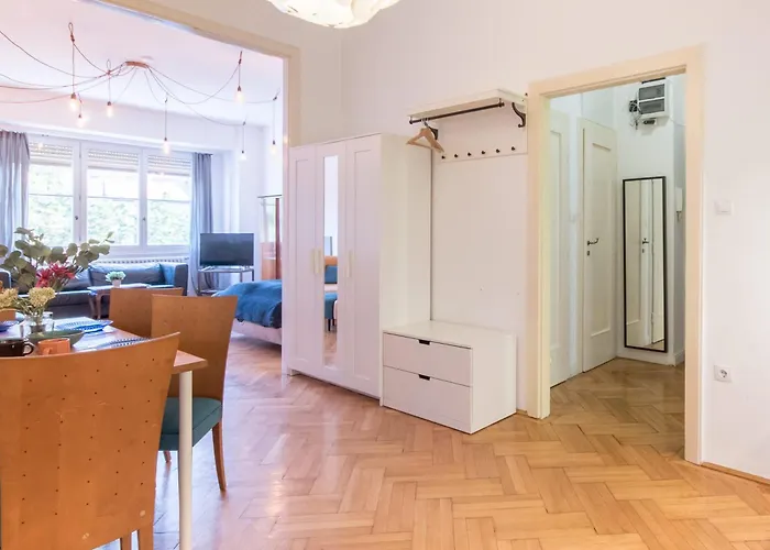 Daire - Spacious - Classic Charm Budapeşte