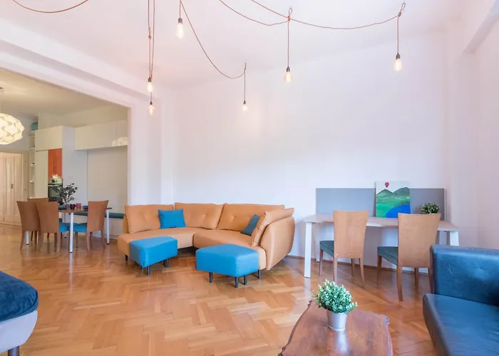 - Spacious - Classic Charm * Budapešť