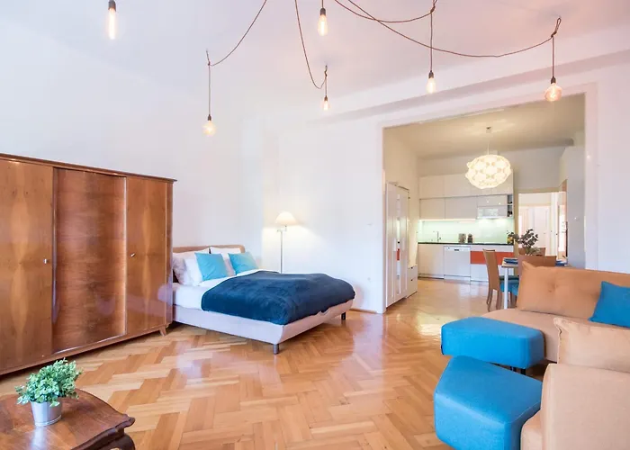 - Spacious - Classic Charm Apartmán