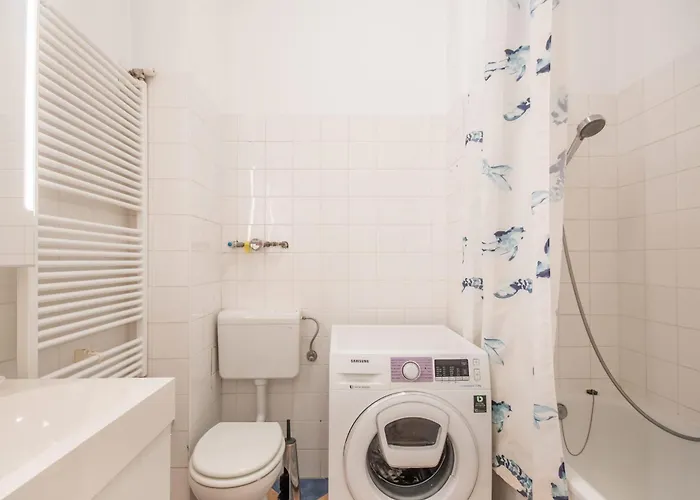 - Spacious - Classic Charm Budapest