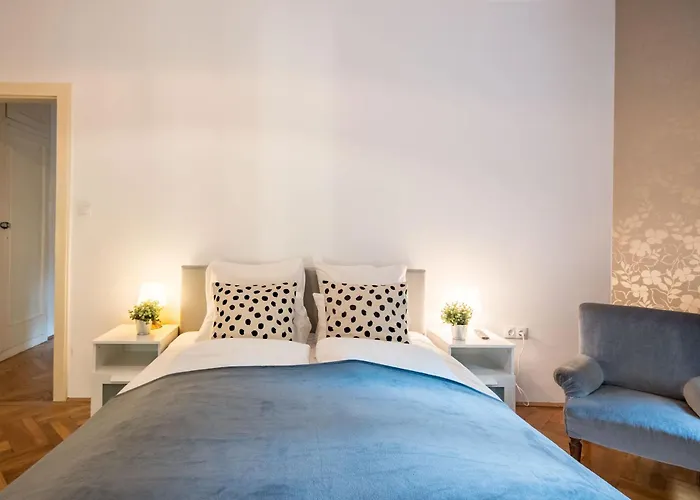 - Spacious - Classic Charm Apartmán *