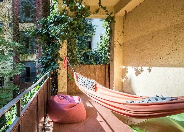 Apartment - Spacious - Classic Charm *