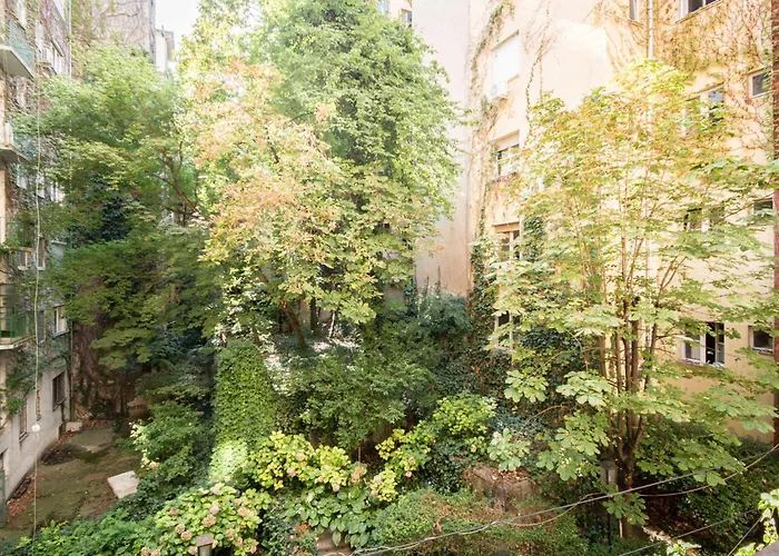 - Spacious - Classic Charm *