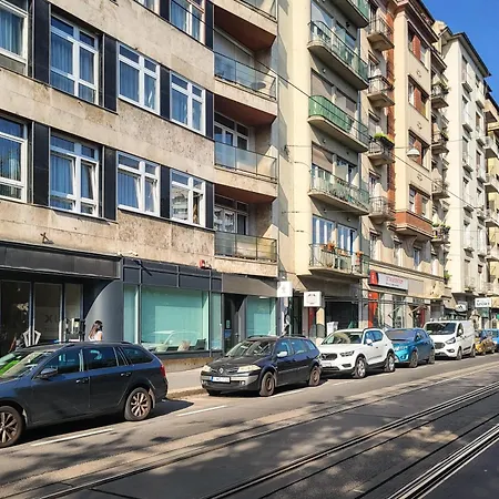 - Spacious - Classic Charm *